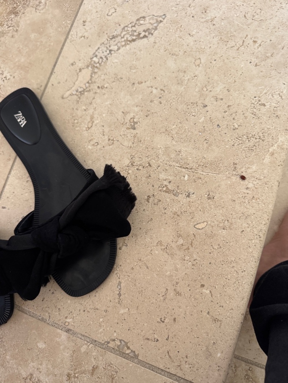 Zara Black Bow Slide Sandals - Picture 3 of 4